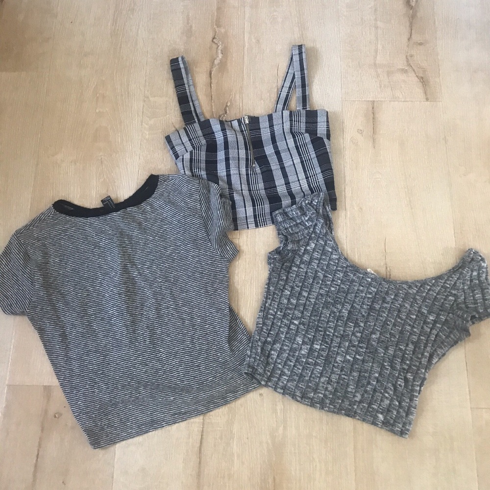 Grey bundle of crop tops 90s